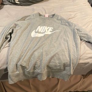 Grey nike pullover sweater